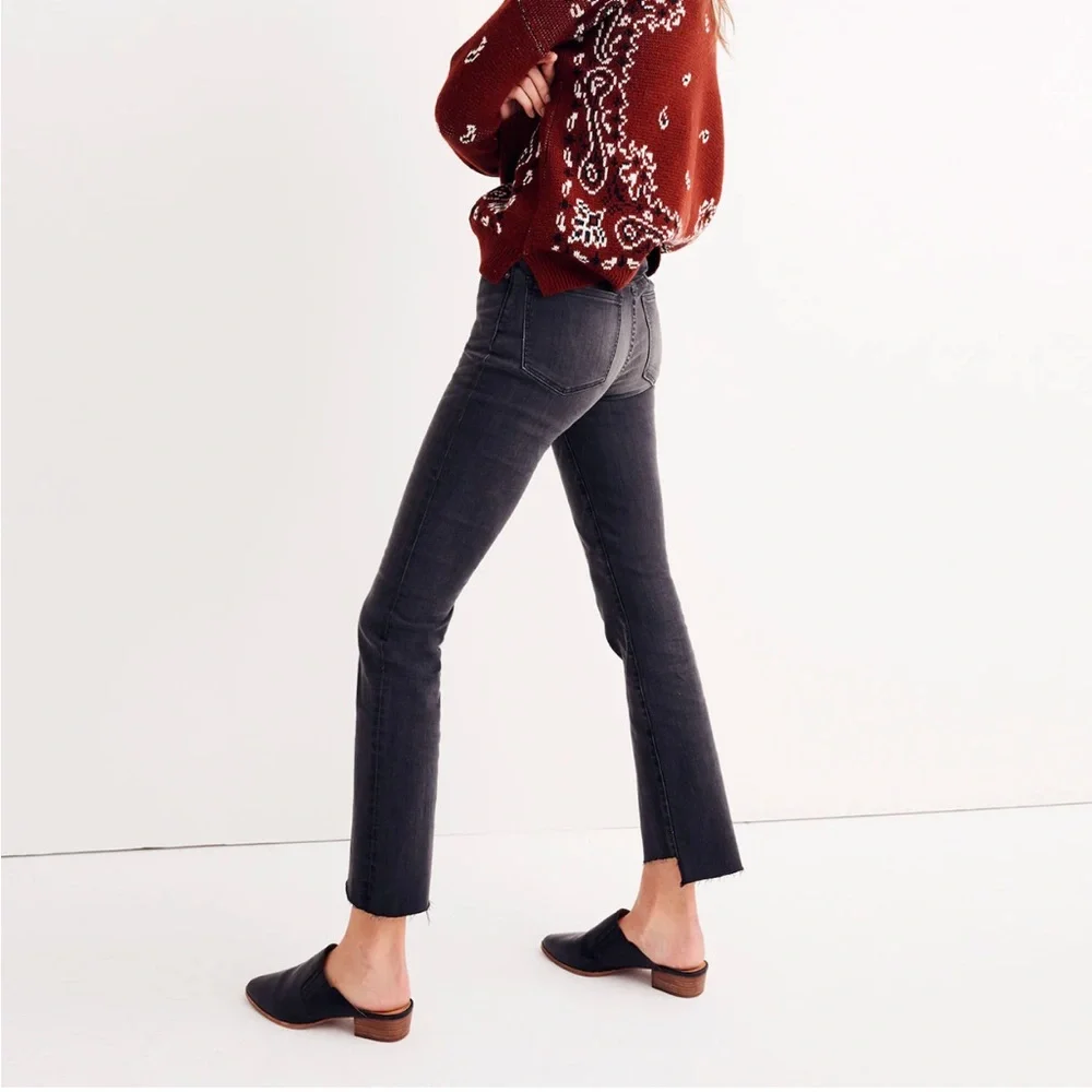 Cali Demi Boot Jeans - Picture 2 of 5